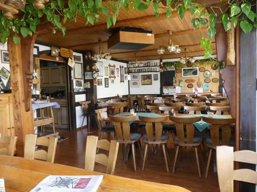 Hostal Pension Holzerstube