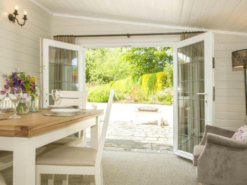 Bwthyn Bach Holiday Cottage