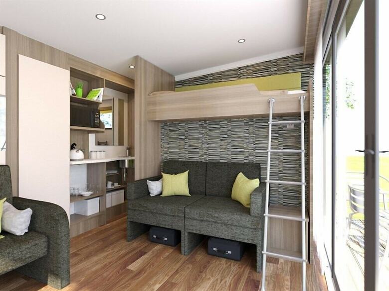 Herons Lake Retreat