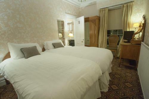Hotel Meifod Country House