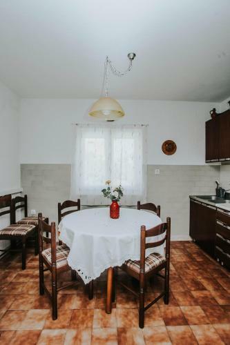 Apartments Doulos