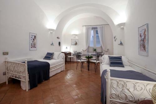 Vicolo 23 House