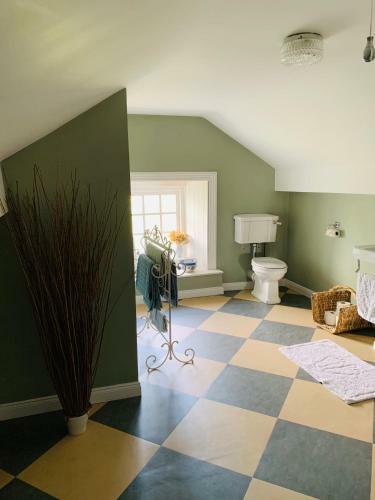 Bed & Breakfast Larchmount House