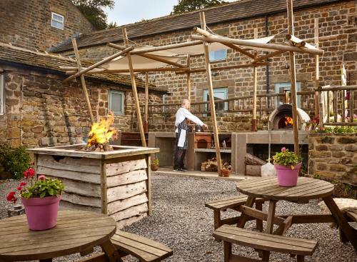 Lodge Swinton Bivouac