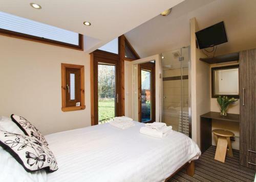 Oasis Lodges