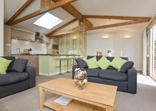 Devon Hills Lodges