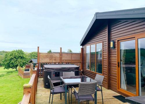 Devon Hills Lodges