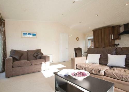 Devon Hills Lodges