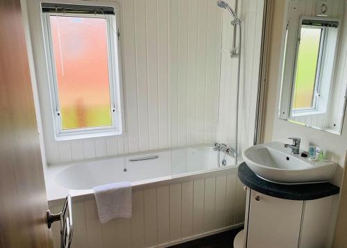 Devon Hills Lodges