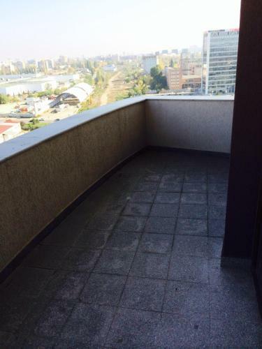 Cosmo Plaza Apartment