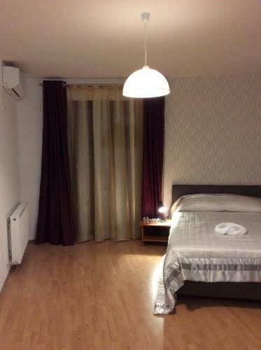 Cosmo Plaza Apartment