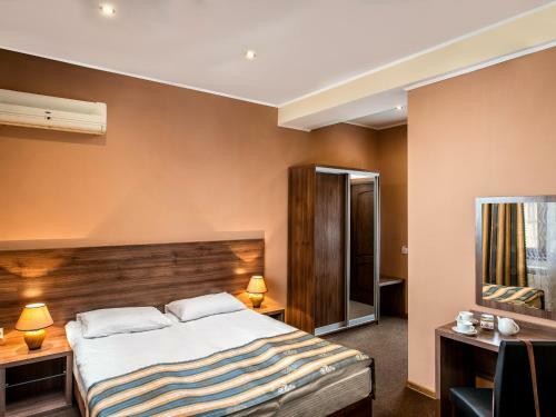 Jam Hotel