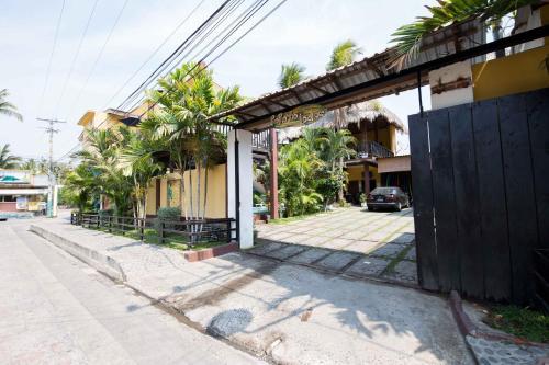 Papaya Lodge