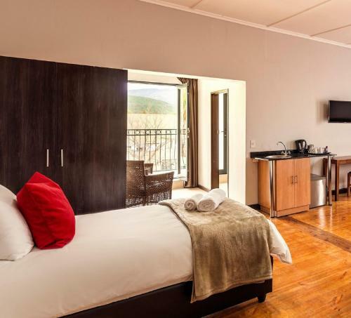 Clanwilliam Hotel