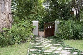 Hostal 9 Fern Rest