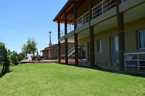 Hotel Chaglasian Wine & Suites