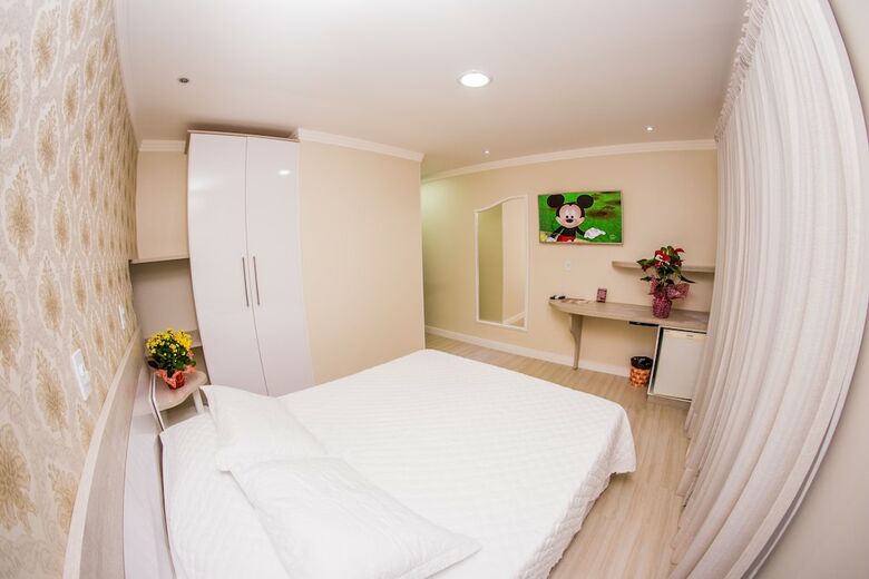 Hotel Rouxinol