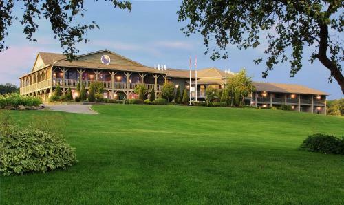 Hotel Eganridge Inn, Country Club & Spa