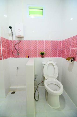 Hostal Laksasuk House