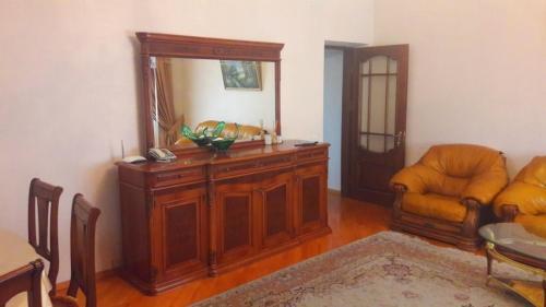 Apartment On H. Aliyev 101