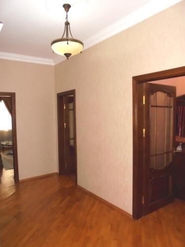 Apartment On H. Aliyev 101