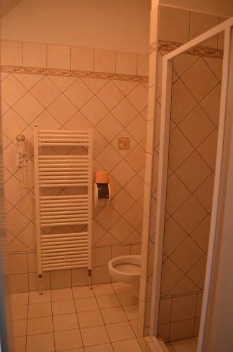 Hotel Land?tejnsk� Dv?r