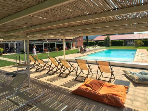 Special Apartments In Braccagni With Orthopedic Beds