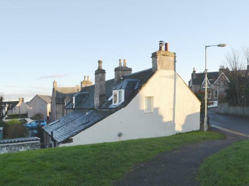Dolphin Cottage