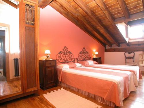 Posada De Peredo Y Villa