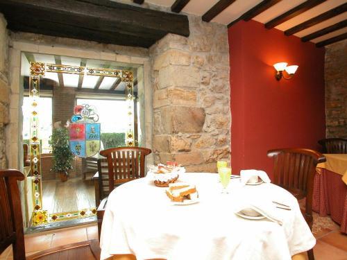 Posada De Peredo Y Villa