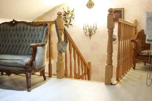 Hostel And Apartment Cherdak