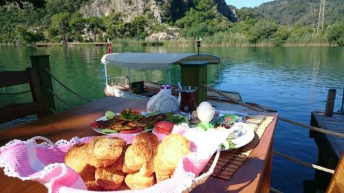 Hostal Dervi??han Pension