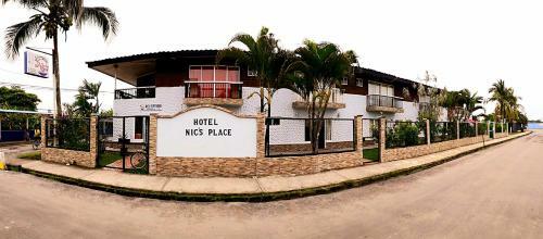 Hotel Nics Place