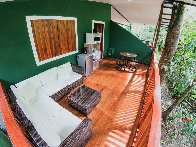 Jungle Green House
