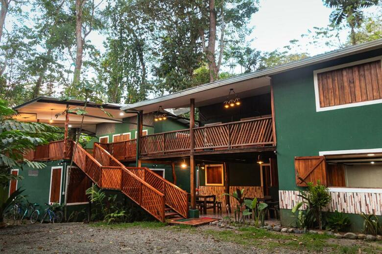 Jungle Green House