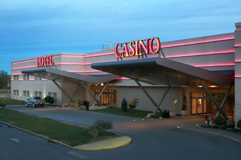 Hotel Y Casino Del R�o General Roca