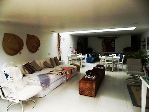 Casa Grande Em Angra