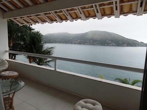 Casa Grande Em Angra