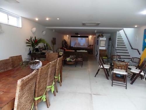 Casa Grande Em Angra