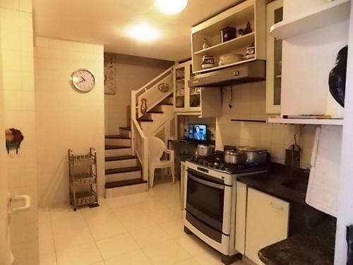 Casa Grande Em Angra