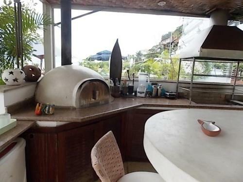 Casa Grande Em Angra