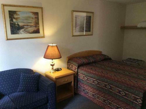 The Chalet Motel