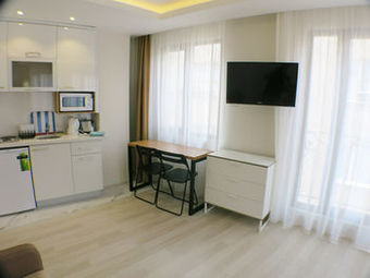 Holas Apartments