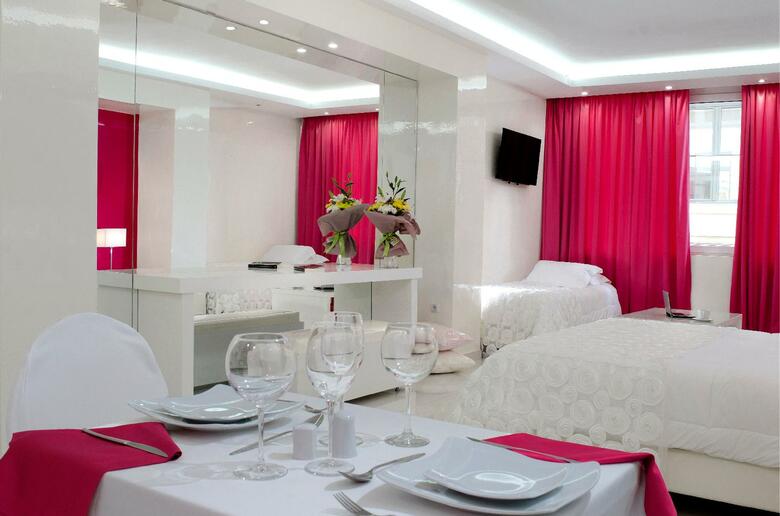 Hotel Athens Status Suites