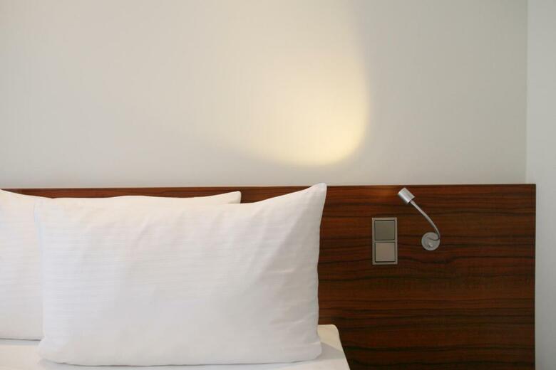 Augusten Hotel