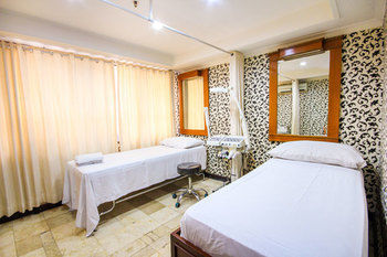 Grand Menteng Hotel