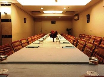 Hotel The Pearl - A Royal Residency