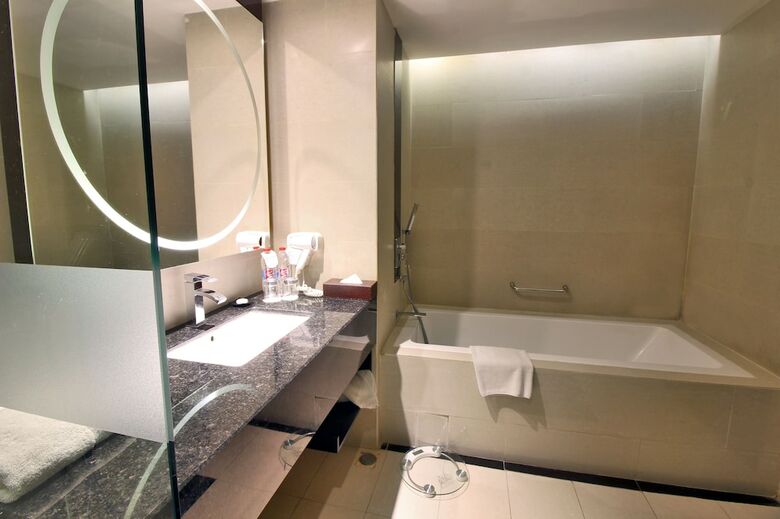 Swiss-belhotel Harbour Bay