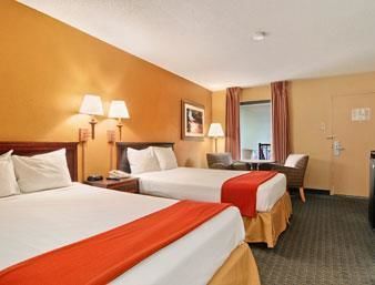 Hotel Baymont Inn And Suites Pensacola