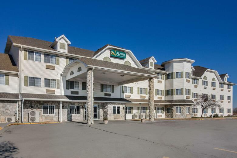 Hotel Quality Inn & Suites